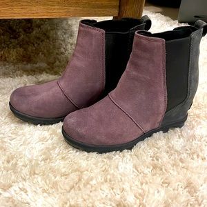 Sorel wedge booties: W 6.5